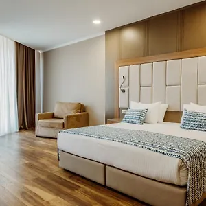**** Otel King Solomon Gürcistan